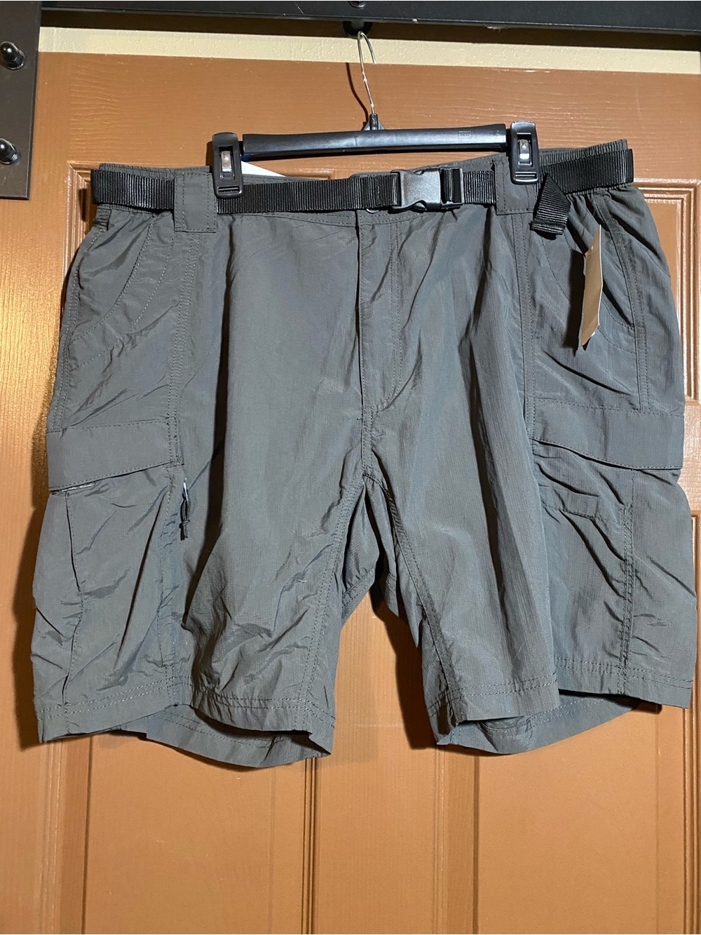 Coleman Men’s XL UPF 50 Quick Dry Cargo Hiking Shorts Gray NWT Outdoor Fishing
